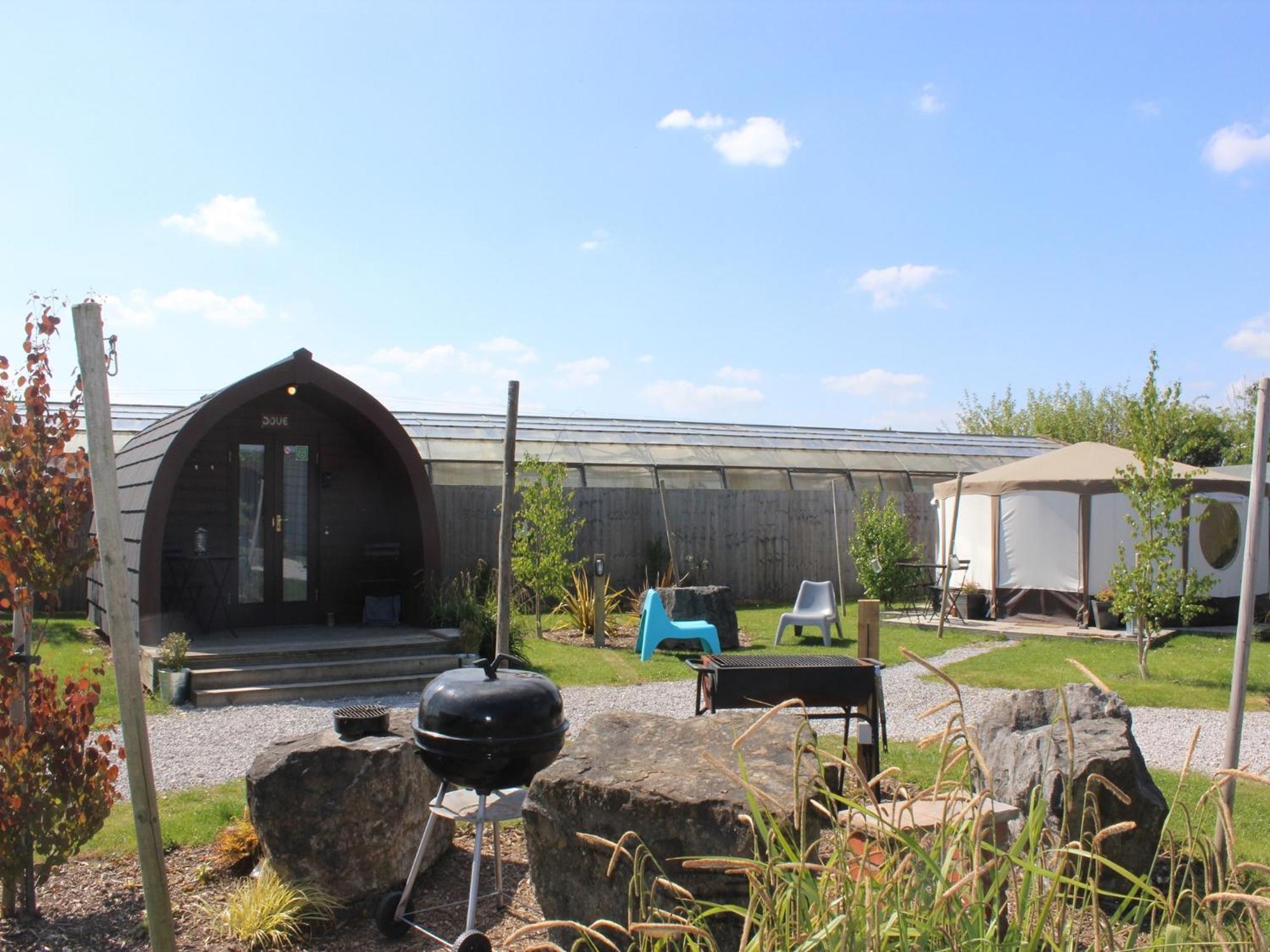The Little Hide - Adult Only Camping Pods Wigginton  Zewnętrze zdjęcie